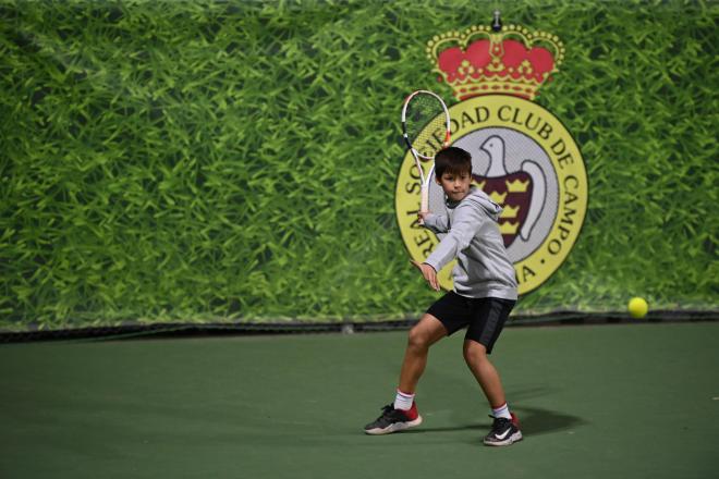 Jaime Alcaraz en su club de tenis. (Foto: Cordon Press)