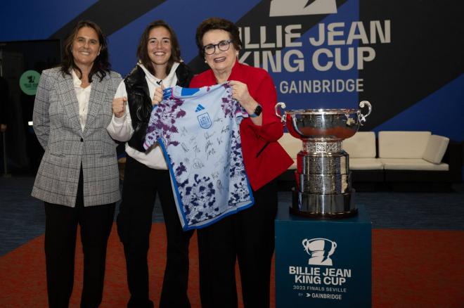 La campeona del mundo María Pérez inspira al equipo español de la Billie Jean en Sevilla (FOTO: