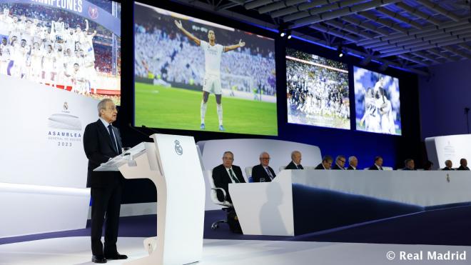 Florentino Pérez, en la Asamblea de socios (Foto: Real Madrid).