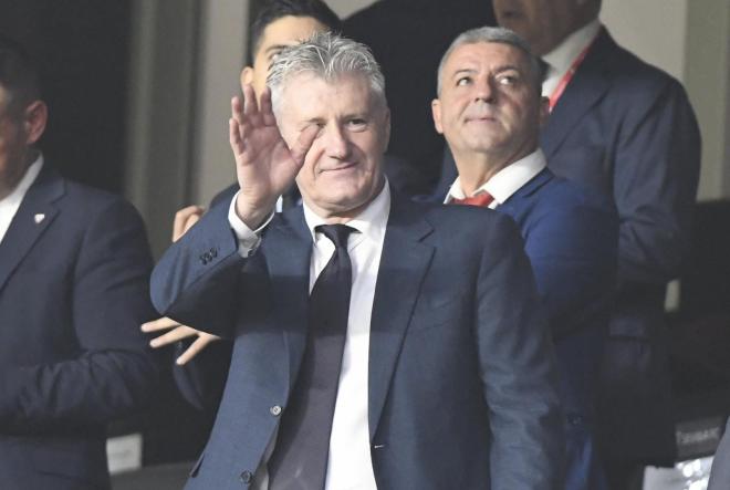 Suker, en el palco del Sánchez-Pizjuán (Foto: Kiko Hurtado).
