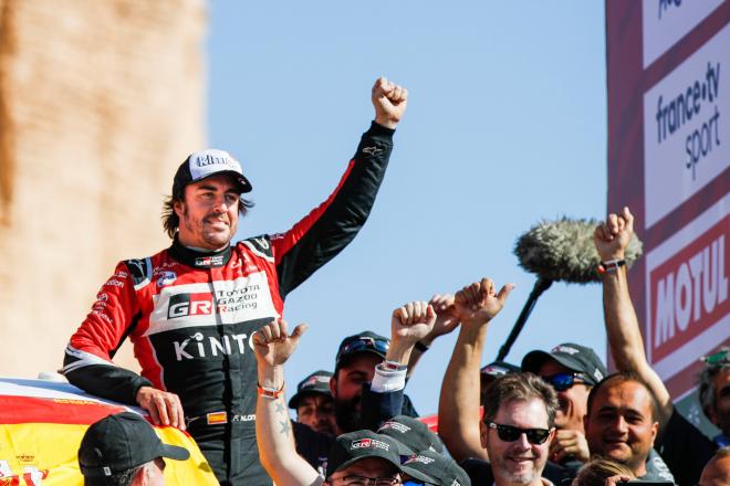 Fernando Alonso ya sabe lo que es competir en el Dakar. (Cordon Press)