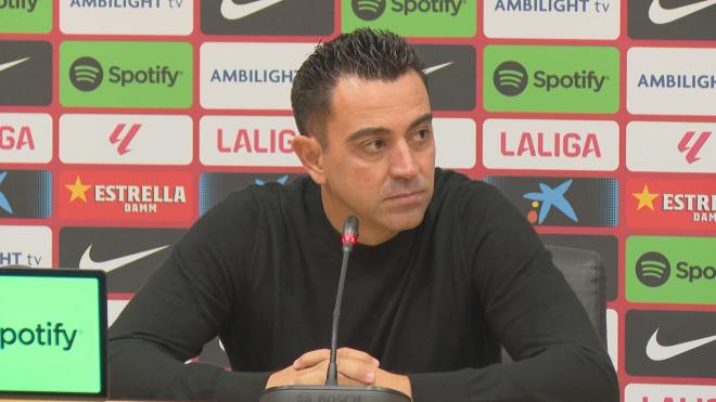 Xavi justifica el bajón del Barça por las críticas de la prensa.