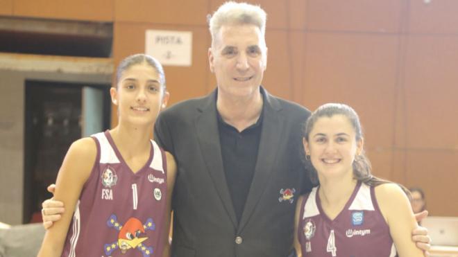 Loquillo se ha convertido en el nuevo patrocinador del Bàsquet Femení Sant Adrià (@FemSantAdria)