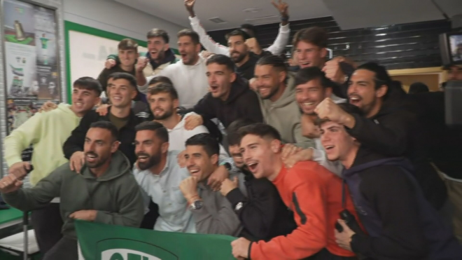 La celebración del Villanovense tras saber que el Betis será su rival en Copa del Rey.