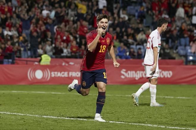 Pablo Torre celebrando su gol con España sub-21 ante Hungría (Foto: RFEF).
