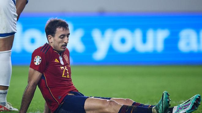Mikel Oyarzabal, se lesiona con España (Foto: @SEFutbol).