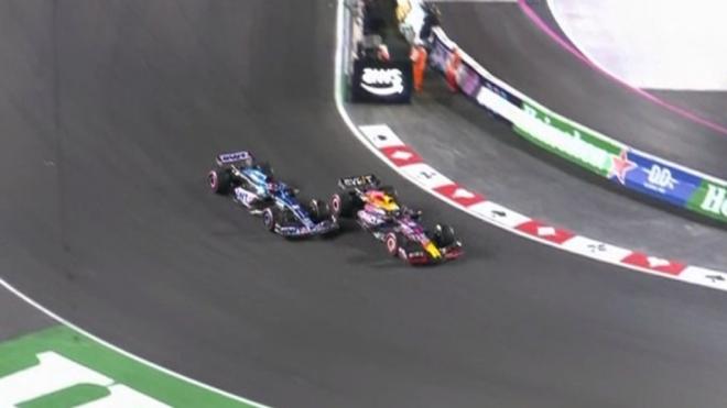 Max Verstappen y Esteban Ocon, en el GP de Las Vegas.
