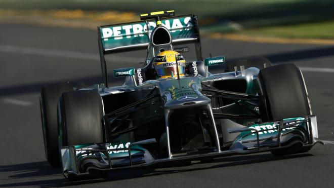 Lewis Hamilton en su Mercedes del 2013 (Fuente: Cordon Press)