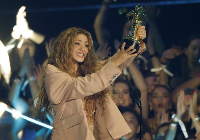 Shakira recibiendo un premio en la gala de MTV (Cordon Press)
