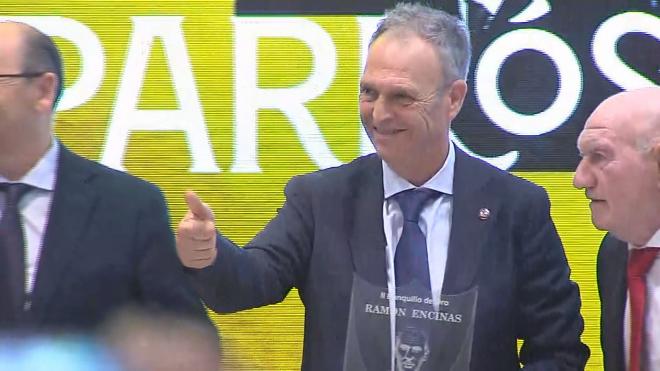 Joaquín Caparrós recibe el premio Banquillo de Oro 'Ramón Encinas'