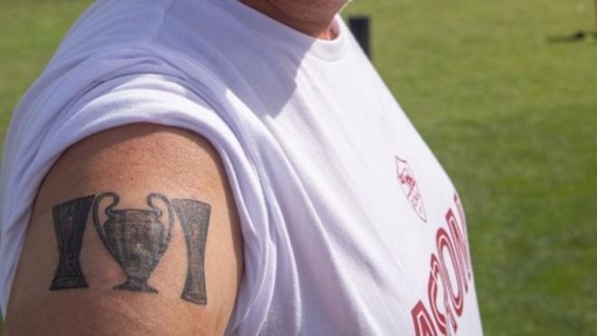 José Mourinho y su exclusivo tatuaje (@giraltpablo)