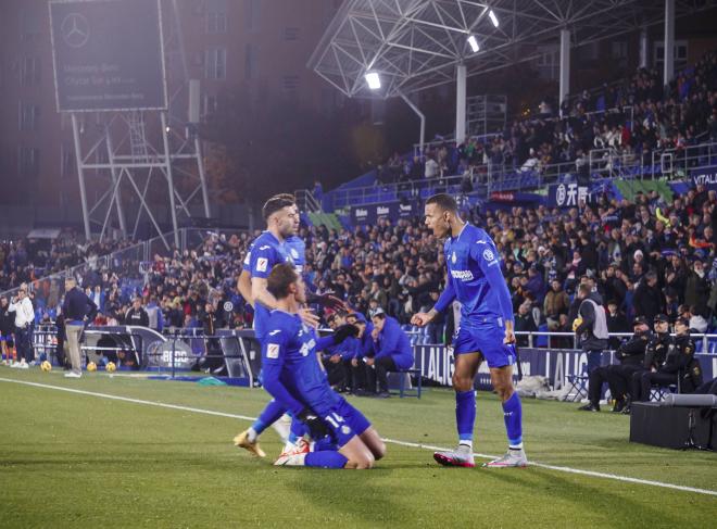 Mason Greenwood del Getafe CF celebra un gol durante un partido de LaLiga EA Sports. Foto: Cordon P