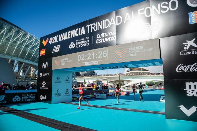 Maayouf, record de España en el Maratón Valencia