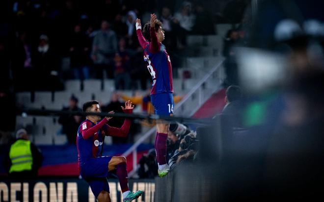 Joao Félix y Joao Cancelo celebrando el gol ante el Atlético (Foto: FCB).