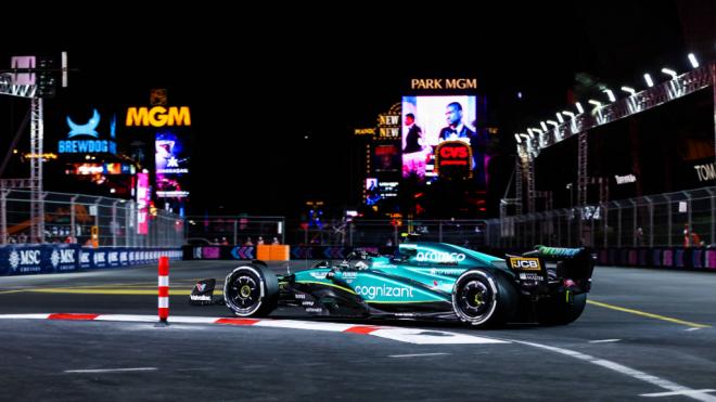 Fernando Alonso, en el GP de Las Vegas (Foto: Cordon Press).