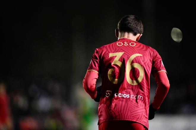 Oso en su debut con el Sevilla (Foto: SFC)