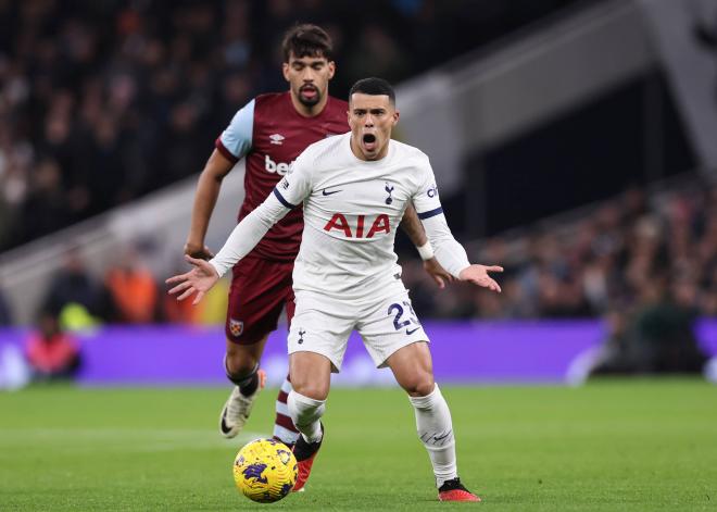 Pedro Porro, en la derrota del Tottenham contra el Aston Villa en la Premier League (Cordon Press)