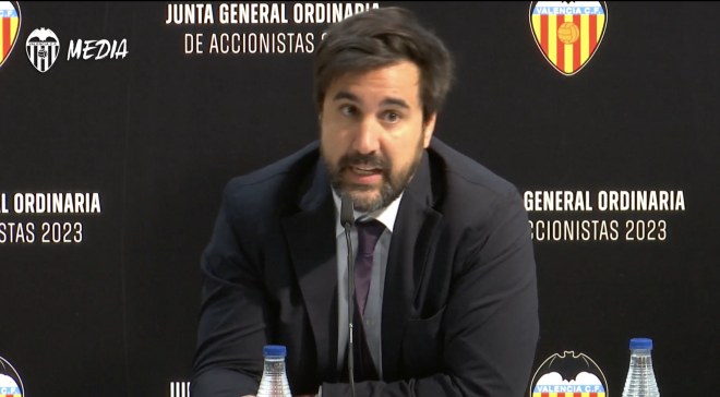 Javier Solís, portavoz del club con el Nou Mestalla