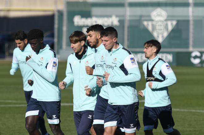 Los jugadores del Betis en el entrenamiento (foto: Kiko Hurtado).