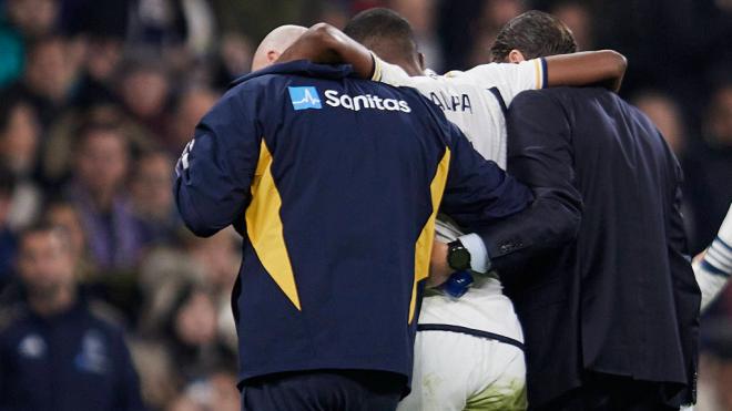 David Alaba se retiró lesionado del encuentro frente al Villarreal (Cordon Press)