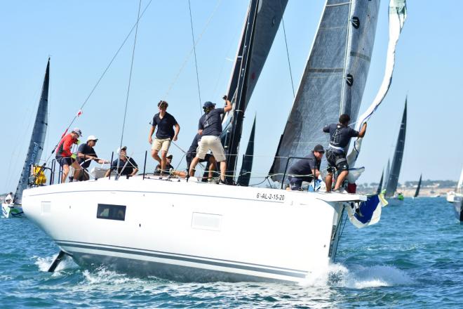 El barco del malagueño Pablo Villar logra su primer título autonómico.