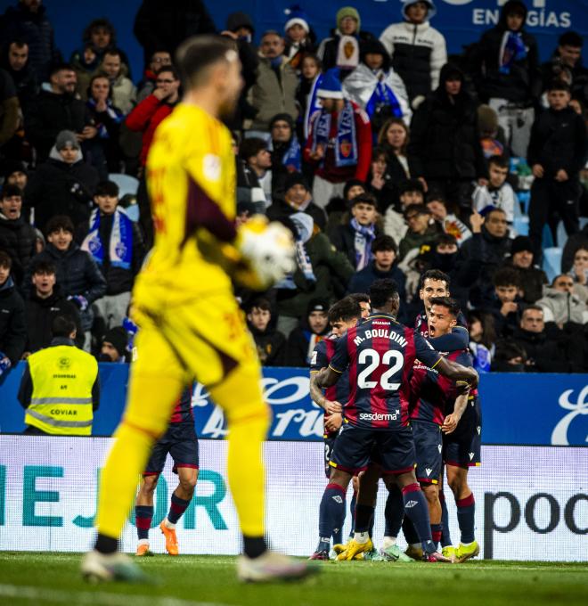 El Levante celebra el gol de Brugué contra el Zaragoza en la primera vuelta que acabó en empate (Foto: LUD).