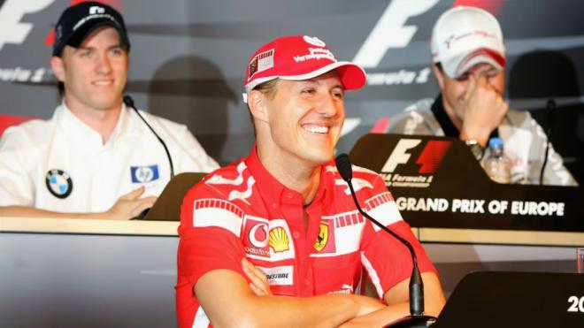 Michael Schumacher, en una rueda de prensa (Foto: Cordon Press).