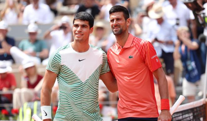 Carlos Alcaraz y Novak Djokovic en el Mutua Madrid Open (Fuente: Cordon Press)