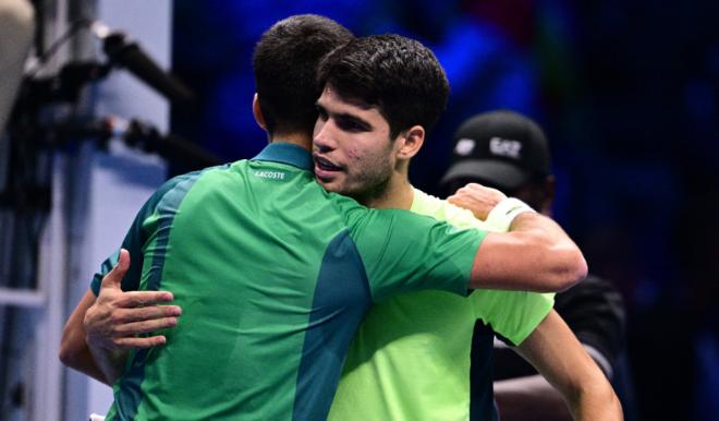 Carlos Alcaraz y Novak Djokovic (Fuente: Cordon Press)