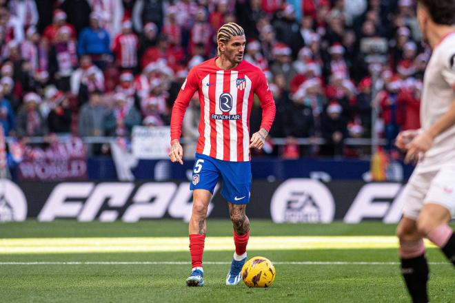 Rodrigo de Paul volvió a contar con la confianza de Simeone en el Atlético de Madrid-Sevilla (Foto: Cordon Press).