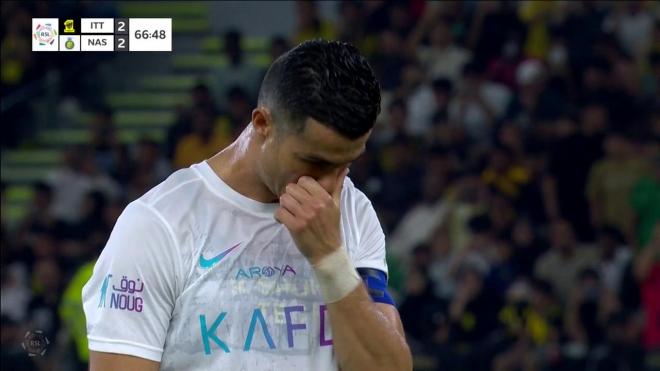 Cristiano Ronaldo, antes de lanzar el penalti.