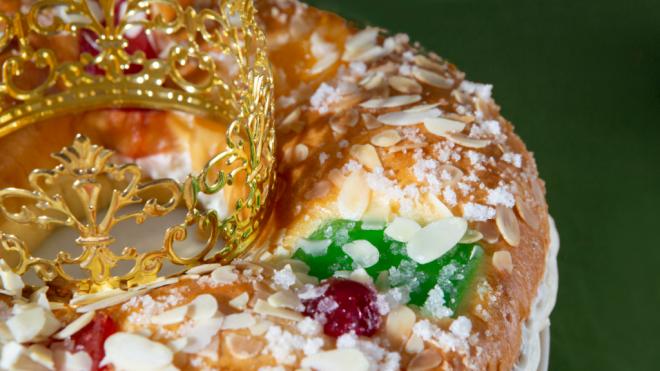 Un trozo de Roscón de Reyes contiene entre 400 y 600 kilocalorías.