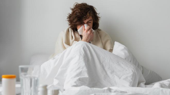 Recomendaciones de Sanidad ante el repunte de gripe y covid.