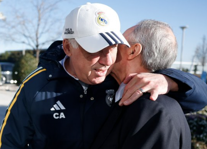 Abrazo entre Carlo Ancelotti y Florentino Pérez (FOTO: Real Madrid).