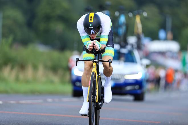 Rohan Dennis, en una prueba (FOTO: Cordón Press).