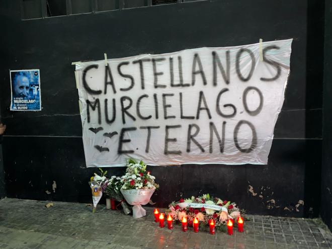 El homenaje de los aficionados a Ángel Castellanos