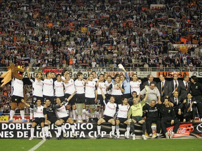 Valencia CF, campeón de LALIGA en 2004. (Fuente: Valencia CF)