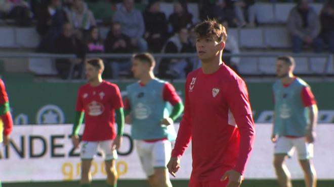Óliver Torres durante el partido ante el Racing de Ferrol