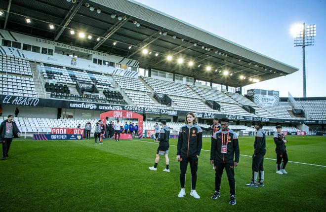 Los jugadores, antes del FC Cartagena - Valencia CF (Foto: VCF).