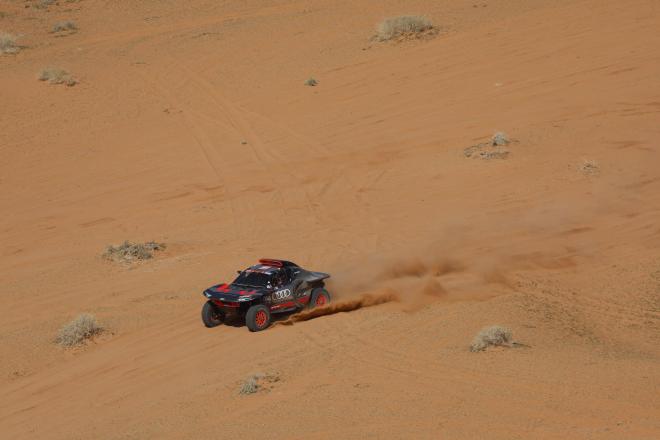 Carlos Sainz, durante el Dakar 2024 (Foto: Cordon Press).