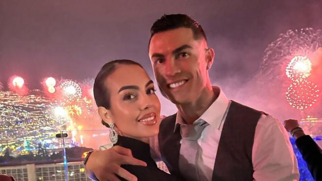 Cristiano Ronaldo y Georgina Rodríguez en fin de año (@georginagio)