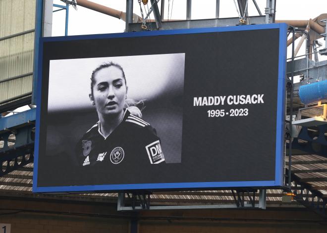 El tributo a la jugadora fallecida Maddy Cusack. Foto: Cordon Press