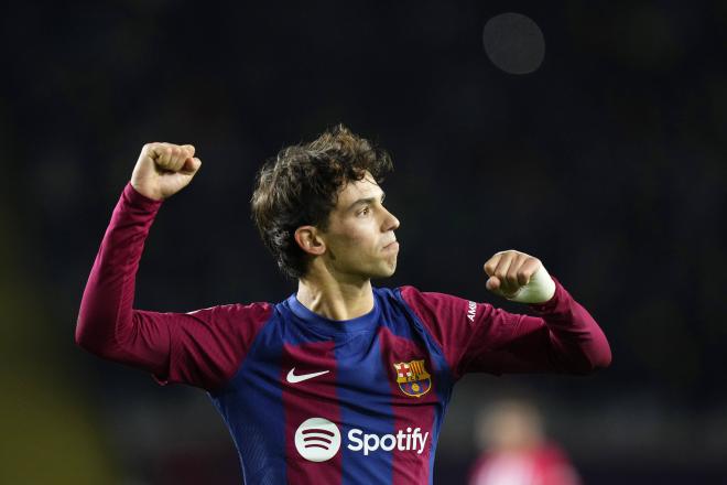 Joao Félix celebra un gol con la camiseta del FC Barcelona (Cordon Press)