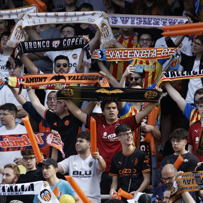 Afición del Valencia CF en el Metropolitano