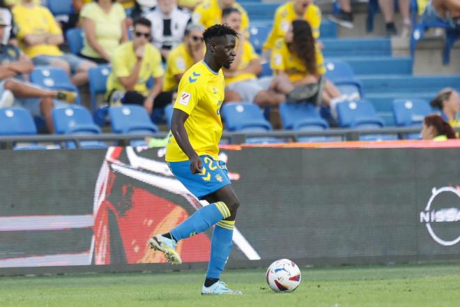 Mfulu, en un partido (Foto: UD Las Palmas).