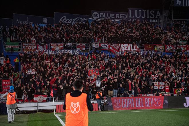 1.500 aficionados del Sevilla viajaron hasta Getafe en Copa del Rey (Cordon Press)