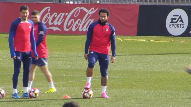 Memphis Depay regresa a los entrenamientos con el Atlético