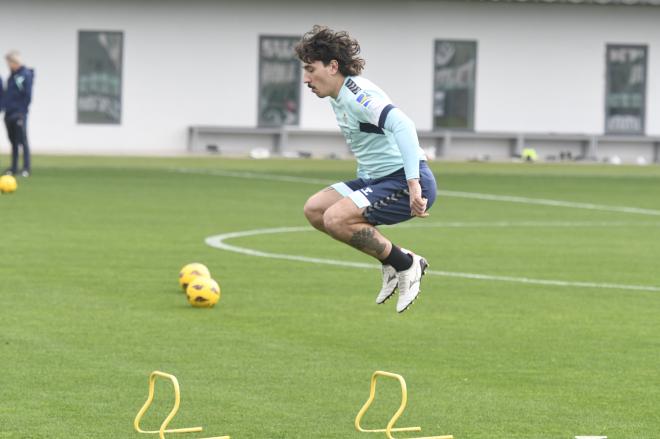 Bellerín, en un entrenamiento (Foto: Kiko Hurtado)