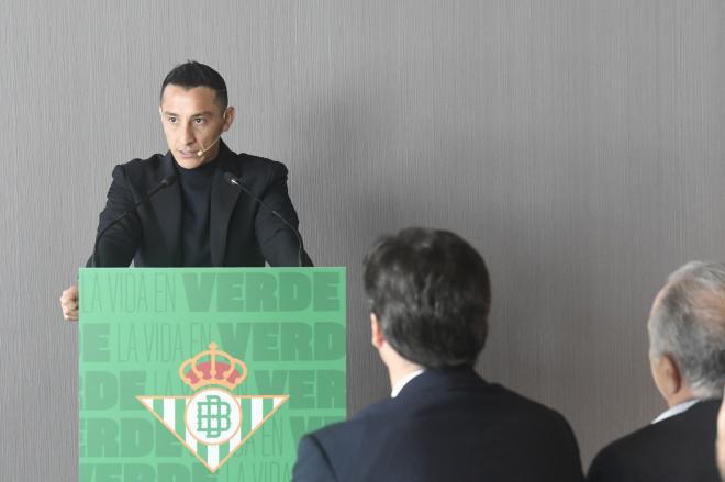 Andrés Guardado en su discurso de despedida (foto: Kiko Hurtado).