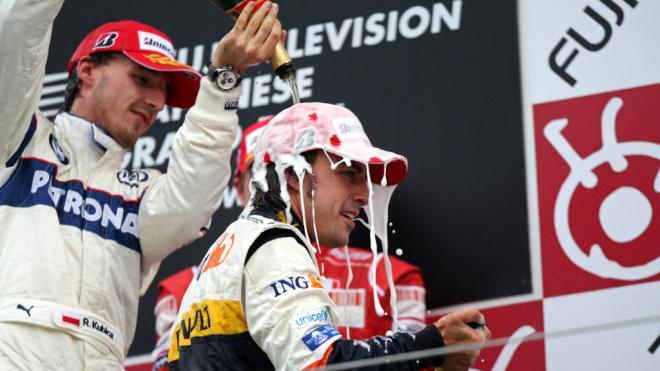 Fernando Alonso y Kubica, en 2008 (Foto: Cordon Press).